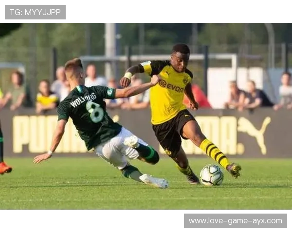 多特新秀轰入关键球，青训成果显著