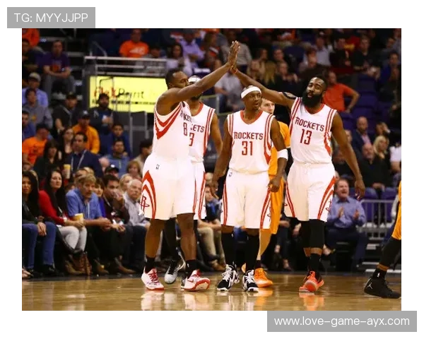 巴特勒压哨上篮入网，全场情绪爆裂