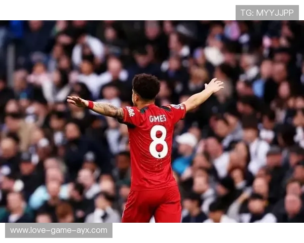 维拉沃特金斯中路推进完成破门